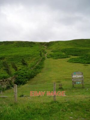 PHOTO  OFFA'S DYKE PATH THE OFFA'S DYKE PATH  GOING SOUTH UP MOEL LLYS Y COED IN