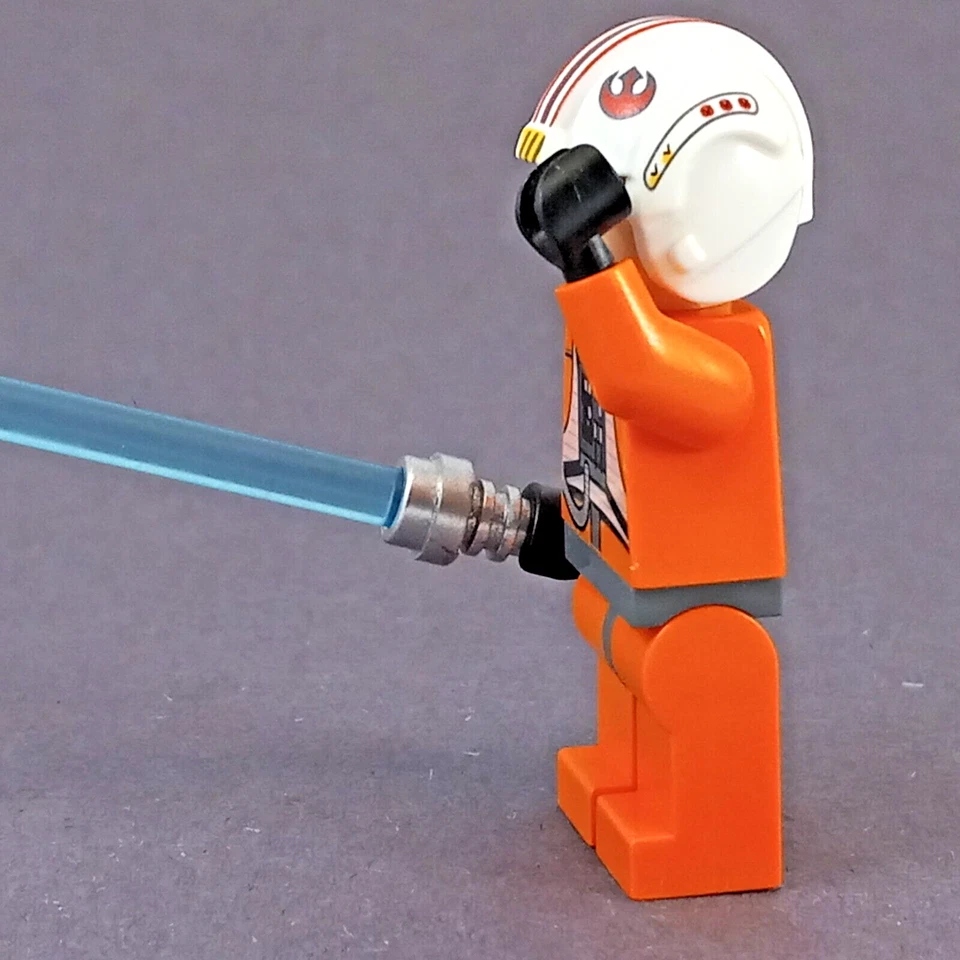 LEGO Star Wars Luke Skywalker Pilot Minifigure 2010 X-Wing Rebel set 8129 9493 - Image 4 of 4