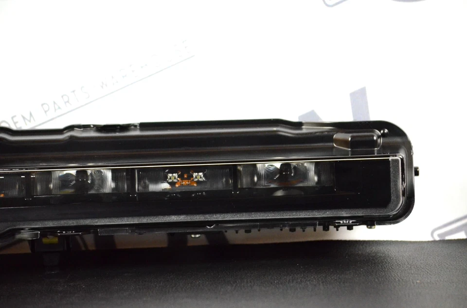 ¡Perfecto! ¡Genuino! Barra LED parrilla delantera Toyota Tacoma TRD Pro 2024-2025 OEM 24 25 Foto 3 de 4