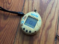Tamagotchi LOTTE Model Bandai Tamagotch Electronic Japan virtual pet 1996 RARE
