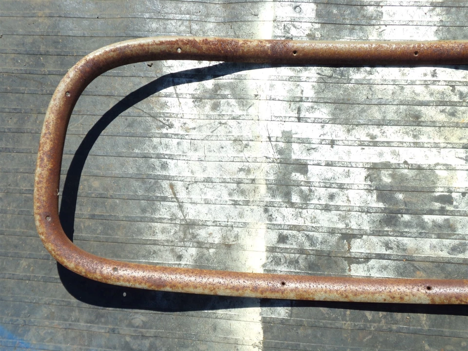 DeSoto 1947 interior trasero vidrio adorno moldura OEM Foto 2 de 4