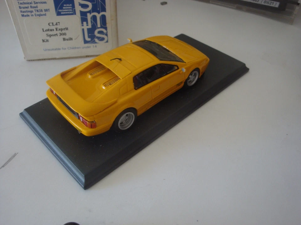 SMTS- CL47- LOTUS Esprit Sport 300 jaune 1992 - Photo 2/2