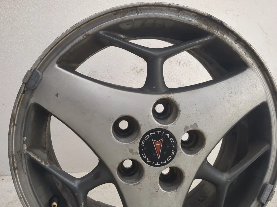 2000-2003 Pontiac Grand Prix Oem Wheel Rim NJ2OZ - Image 4 of 4