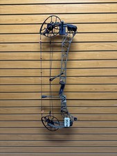 Item 3574 - Mathews Archery Compound Bow - Lift XD - RH - OD Green
