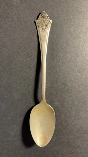 Vintage Lunt Sterling Silver 6” Spoon 38g Orleans Pattern Mono