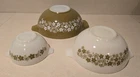 3 Vtg. Pyrex Spring Blossom Green ‘Crazy Daisy’ Cinderella Bowls   444, 443, 441