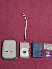 Canon PowerShot ELPH SD1000 Digital Camera 7.1MP Silver 16gb SD Card Tested