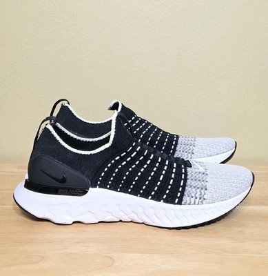 Nike React Phantom Run Flyknit 2 CJ0280-001 Black White Oreo Women's Size 7.5