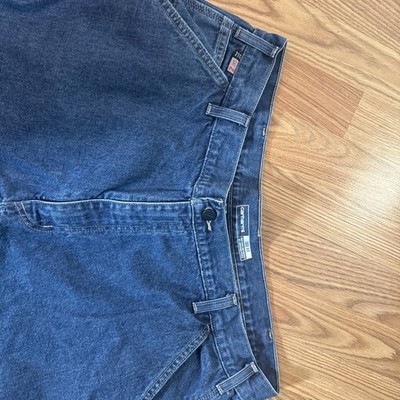 Carhartt Flame Resistant Cat 2 2112 Men's Size 42x30 Medium Wash Work Jeans 