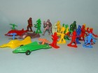 LOT OF 19 ASSORTED HARD PLASTIC SPACE SHIPS AND FIGURES LIDO — photo 1