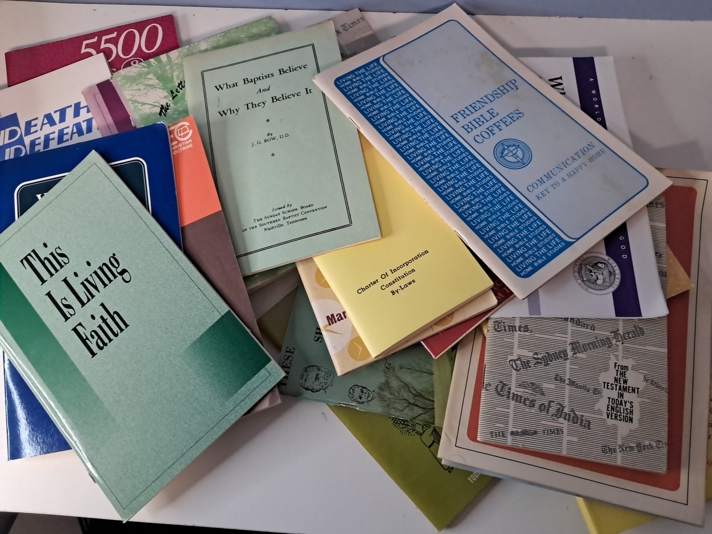 Large Lot Of Vtg Religious Christians Pamphlets And Small Books | eBay