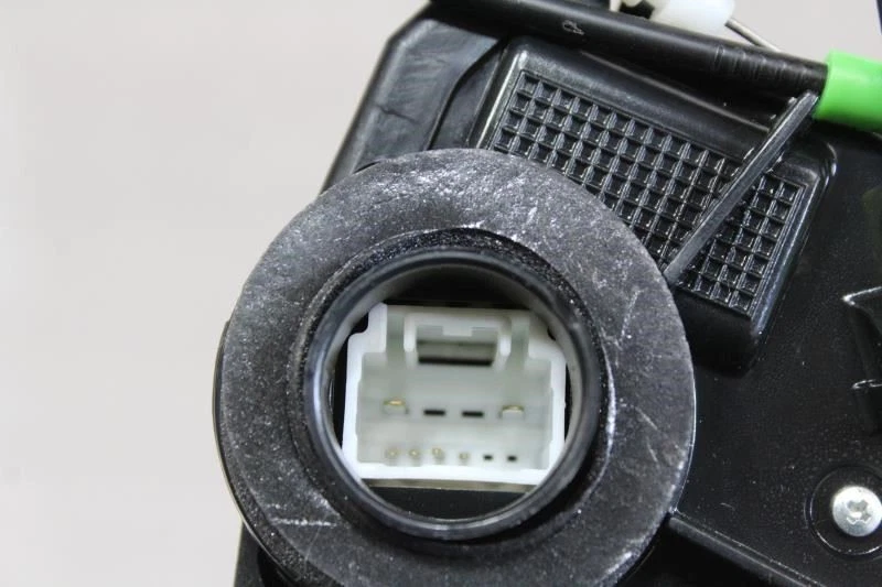 2013 2014 2015 2016 2017 2018 19 LEXUS GS350 puerta delantera izquierda pestillo cerradura actuador Foto 3 de 4