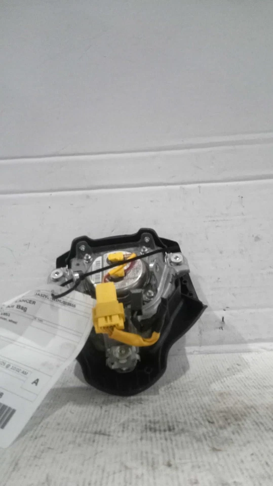 Used Steering Wheel Air Bag fits: 2017 Mitsubishi Lancer driver wheel w/o turbo - Image 2 of 4