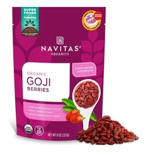 Navitas Organics Goji Berries For Smoothies, Trail Mix, Baked Goods Oatmeal 8oz