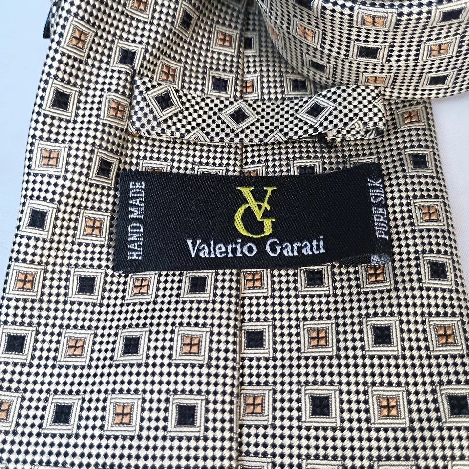Corbata Valerio Garati 100 % seda clásica dorada/con cuadrados geométricos 58" L Foto 2 de 4
