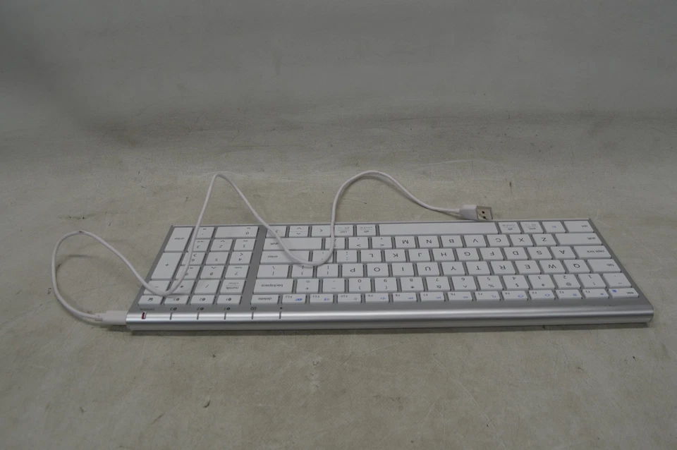 ICLEVER IC-BK10 Bluetooth Universal Keyboard *New Unused* - Image 3 of 4