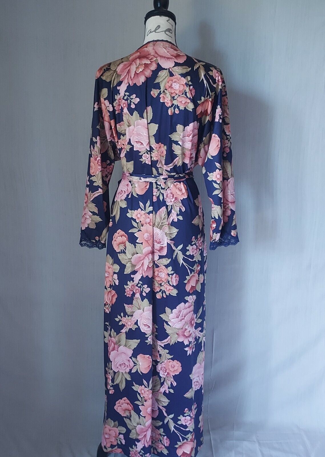 Vintage LORRAINE Floral Kimono Maxi Robe Lace Tri… - image 4