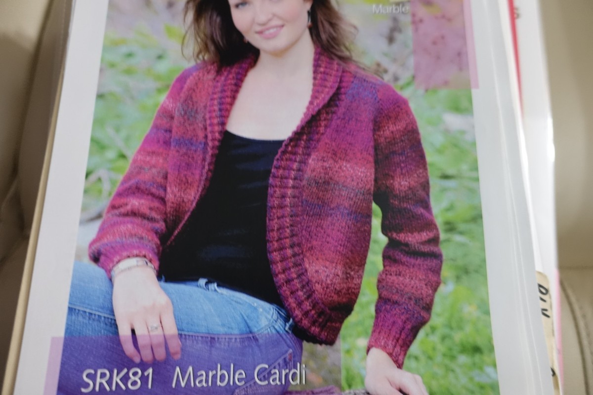 SRK Knitting Pattern 81 Marbled Cardigan Bolero 36-44 - Main Image