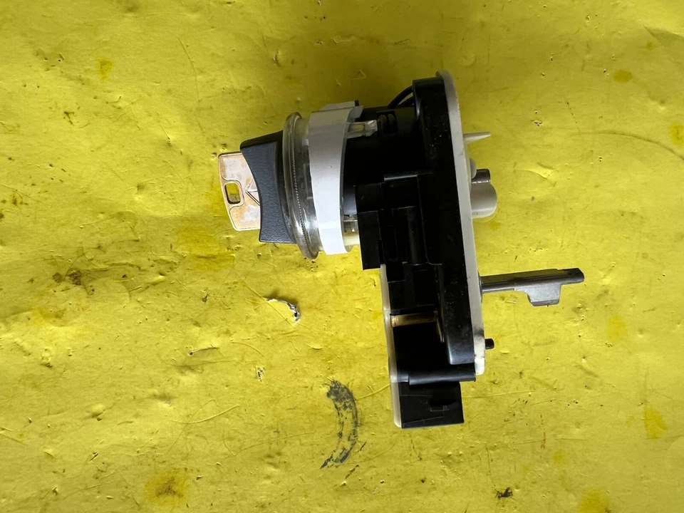 Dodge RAM 3500 1994-01 bloqueo de interruptor de cilindro de encendido de dirección con llave OEM 4326622 Foto 3 de 4