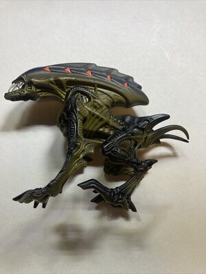 Wild Boar Alien With Hidden Power Attack Spikes Aliens 1994 Kenner Action Figure