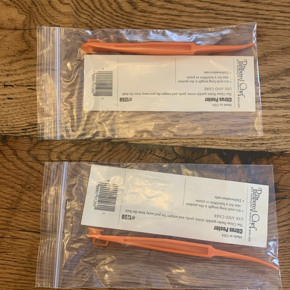 Pelador de cítricos Pampered Chef 1260 herramienta de frutas sellada gadget NUEVO lote de 2 medias Foto 4 de 4