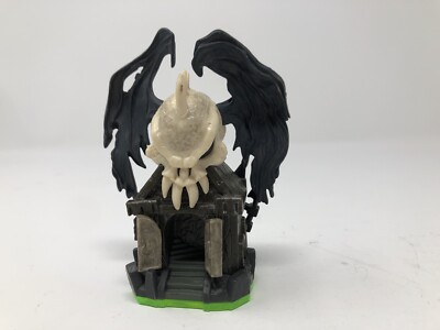 Skylanders Spyro's Adventure Darklight Crypt Activision 2011 Skull Cemetary tomb