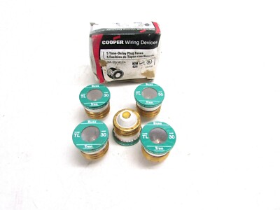 COOPER WIRING DEVICES (5) TIME DELAY PLUG FUSES 30A-125V AC/CA, 670-30-BOX 
