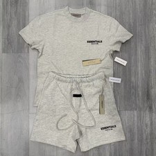 ESSENTIALS Fear of God Light oatmeal T-Shirt and Shorts Set, Stylish Outfit