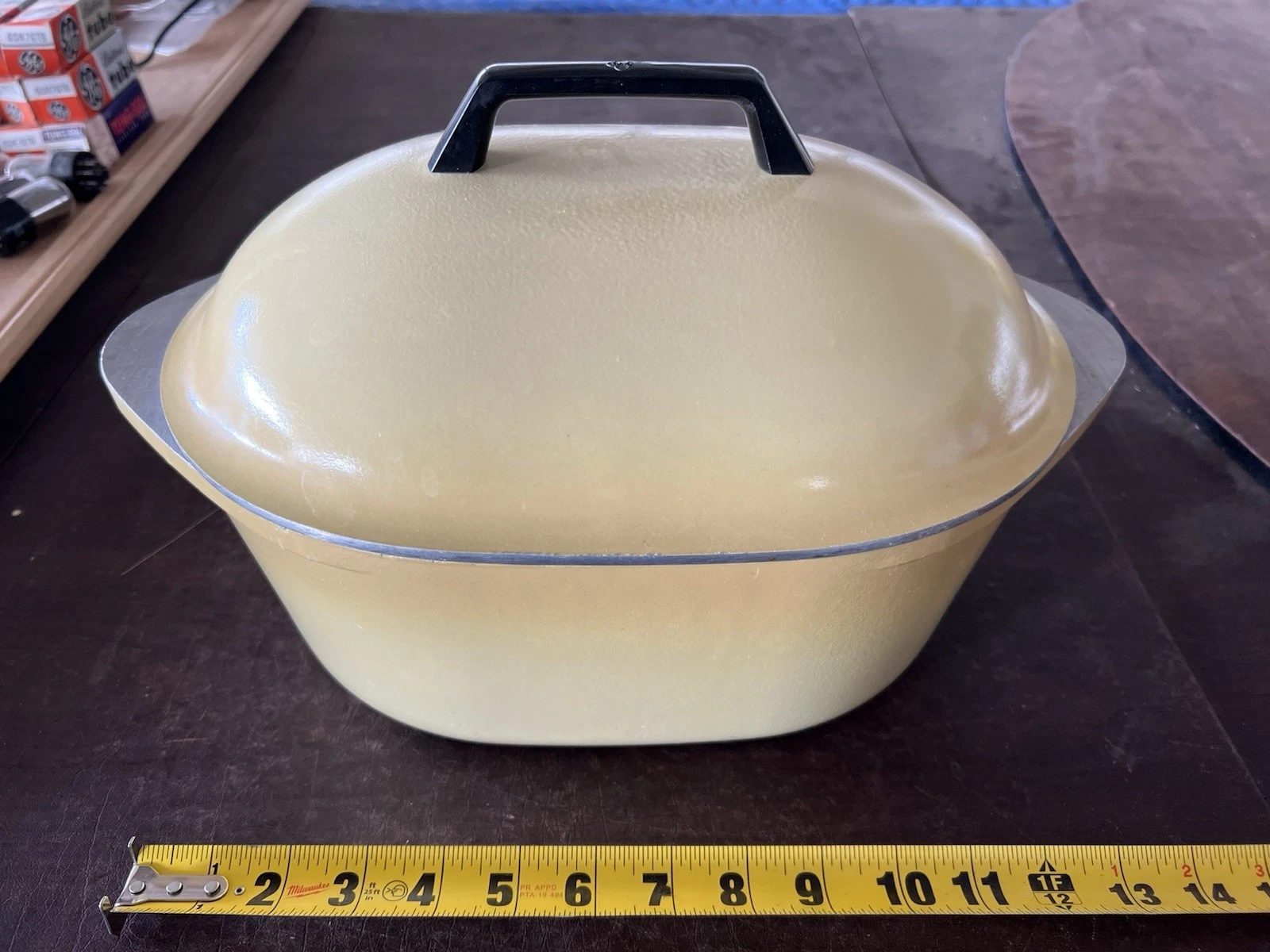 Vintage Club Aluminum Oval Roaster Dutch Oven Yellow Gold Mid Century Cookware
