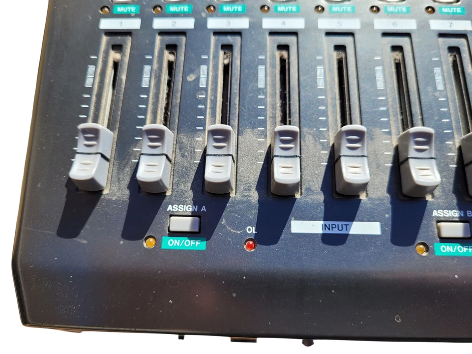 Tascam DP-01FX/CD Portastudio 8 Track Console Digital Mixer and Power Supply - Image 4 of 4