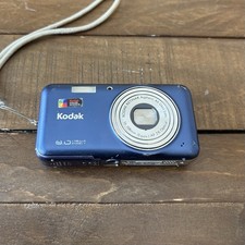 Kodak EasyShare 8.0MP Digital Camera Broken Screen For Parts/Repair No charger