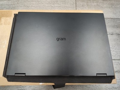 LG gram 14  2in1 Thin Laptop Intel 13th Gen Core i7 32GB 1TB SSD 14T90R-K.ADB9U1