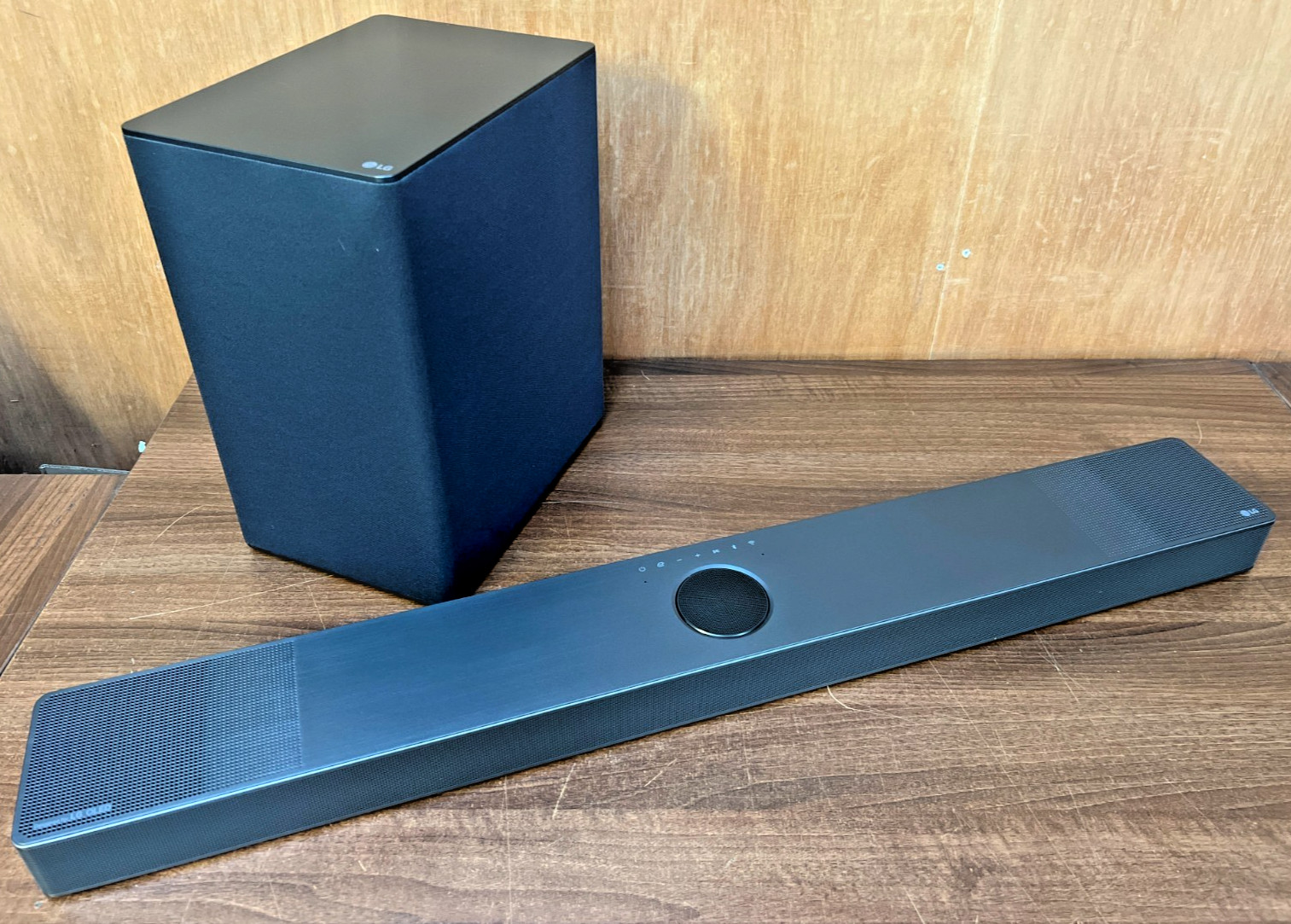 LG USC9S Soundbar for TV with Dolby Atmos 3.1 Channel - PLEASE SEE DESCRIPTION