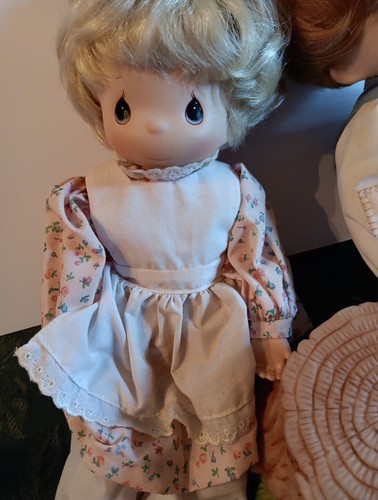 Precious Moments Love One Another 1996 11"Dolls On Stump Enesco Plastic & Bisque - Picture 4 of 11