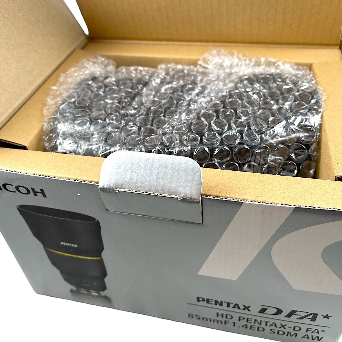 HD PENTAX-D FA* 85mm f/1.4 ED SDM AW Telephoto Lens - K Mount for