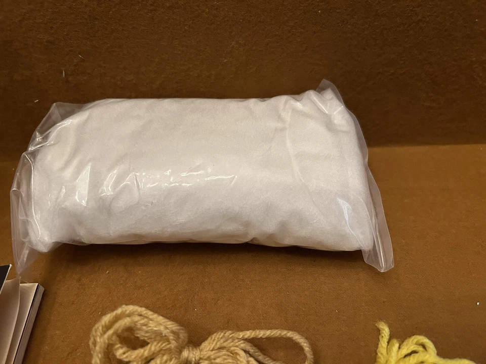 Star Wars: The Mandalorian Crochet Kit ;; - Image 4 of 4