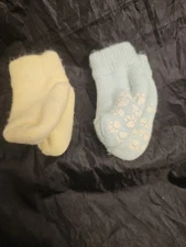 *VINTAGE* Baby Socks Fits Newborn to Assorted Colors