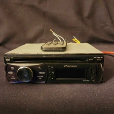 Pioneer DEH P4200UB CD Player Receiver Deck Car Stereo 