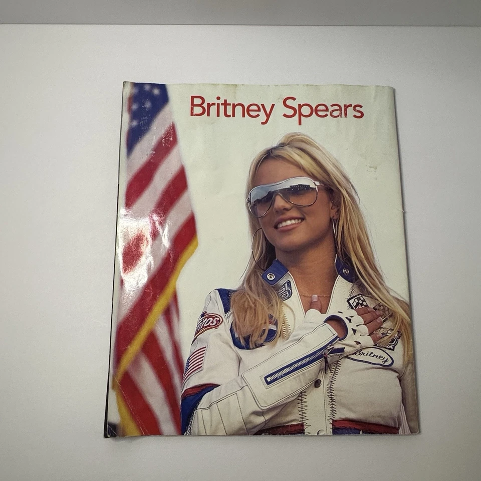 Britney Spears 2002 Twist Life Story Magazine What It’s Like To Be Britney Vtg - Image 2 of 4
