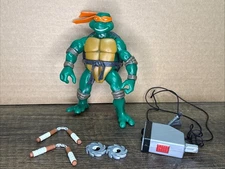 2002 Playmates Teenage Mutant Ninja Turtles Michaelangelo Action Figure