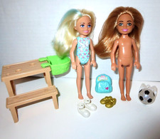 Chelsea Doll Lot Dolls Shoes Backpack Table Basket Barbie Little sister Mattel