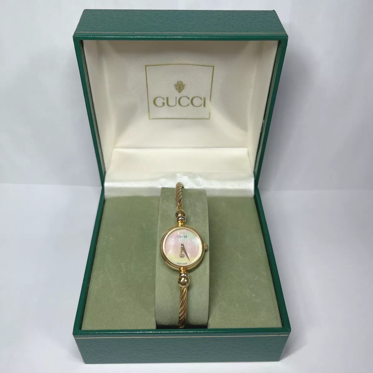 Montre bracelet Gucci 2700L bracelet or vintage articles de travail