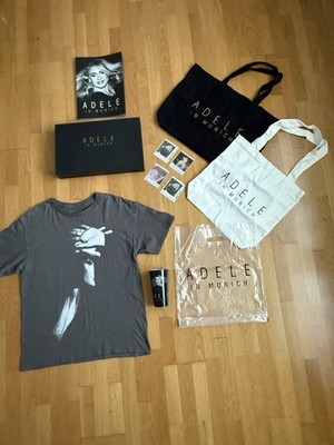 ADÈLE MUNICH VIP BOX SET + MERCHANDISE