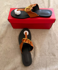 Valentino Garavani Women’s Leather Logo Buckle Thong Sandals Black/Brown Sz 7