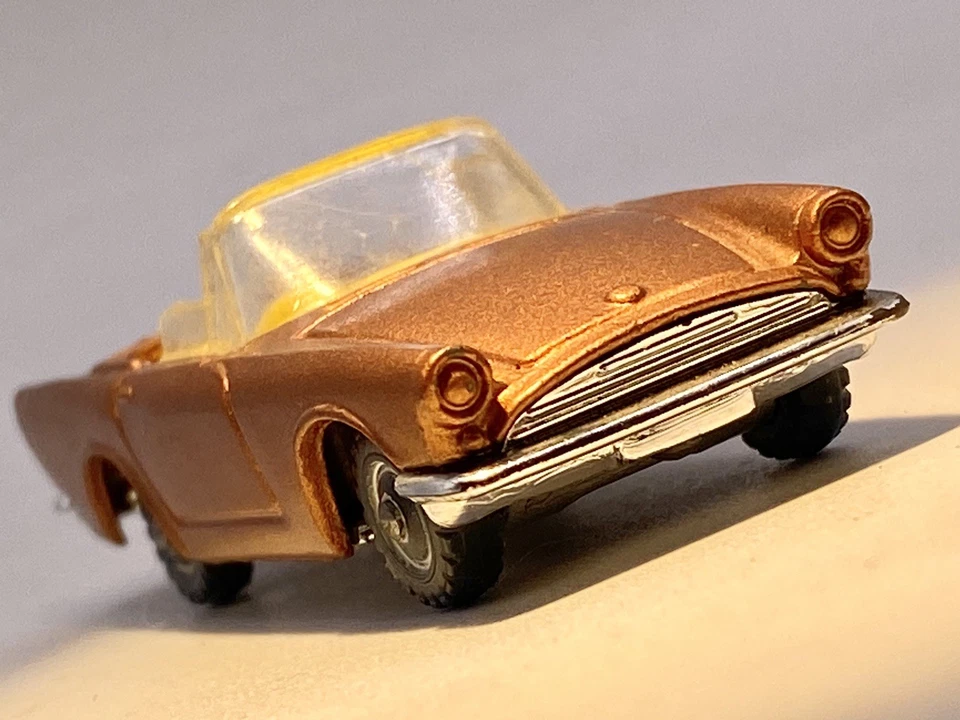 Husky🔥/Corgi Juniors 1966 Sunbeam Alpine convertible - casi como nuevo Foto 4 de 4