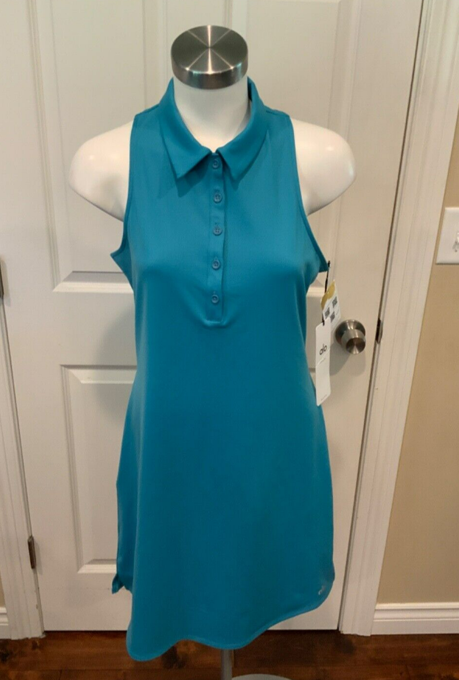Picture 1 of 6