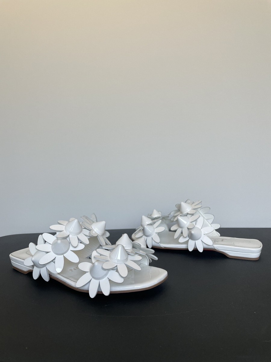 NEW $945 Christian Louboutin Daisyna Spikes Mule Flat Sandal