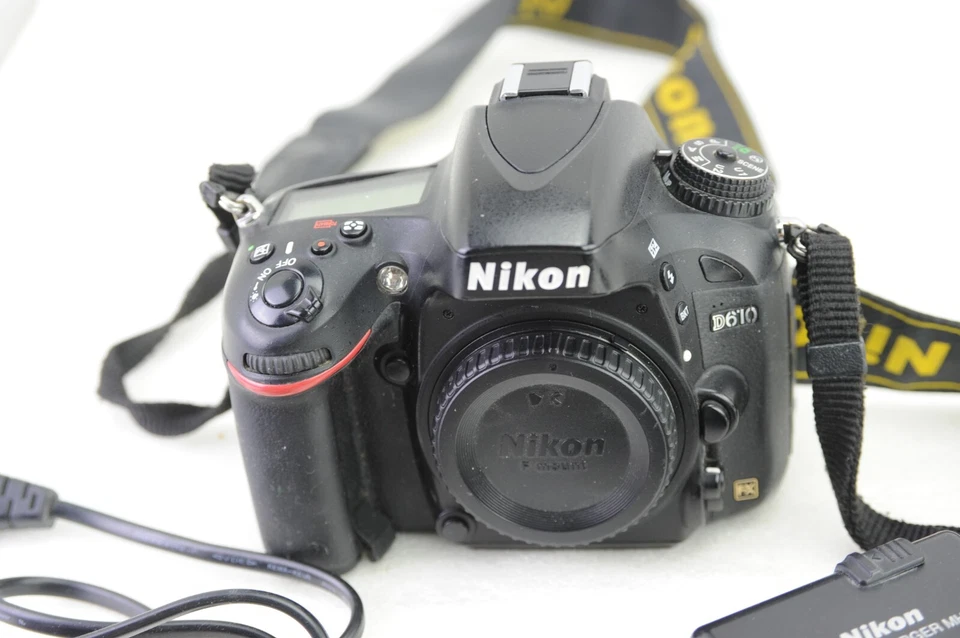 Nikon D610 24.3MP Digital SLR Kamera , FX, Auslösungen/shutter count 85650