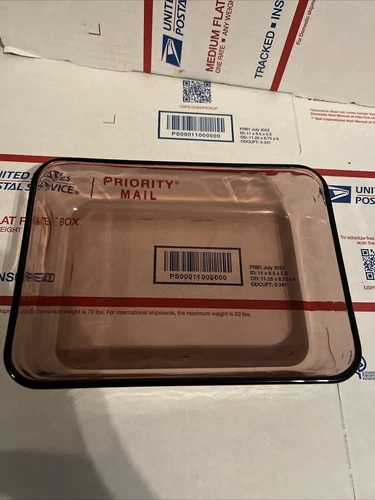 Vintage Pyrex Corning Cranberry 3 Cup Baking Dish #7210 750 mL USA