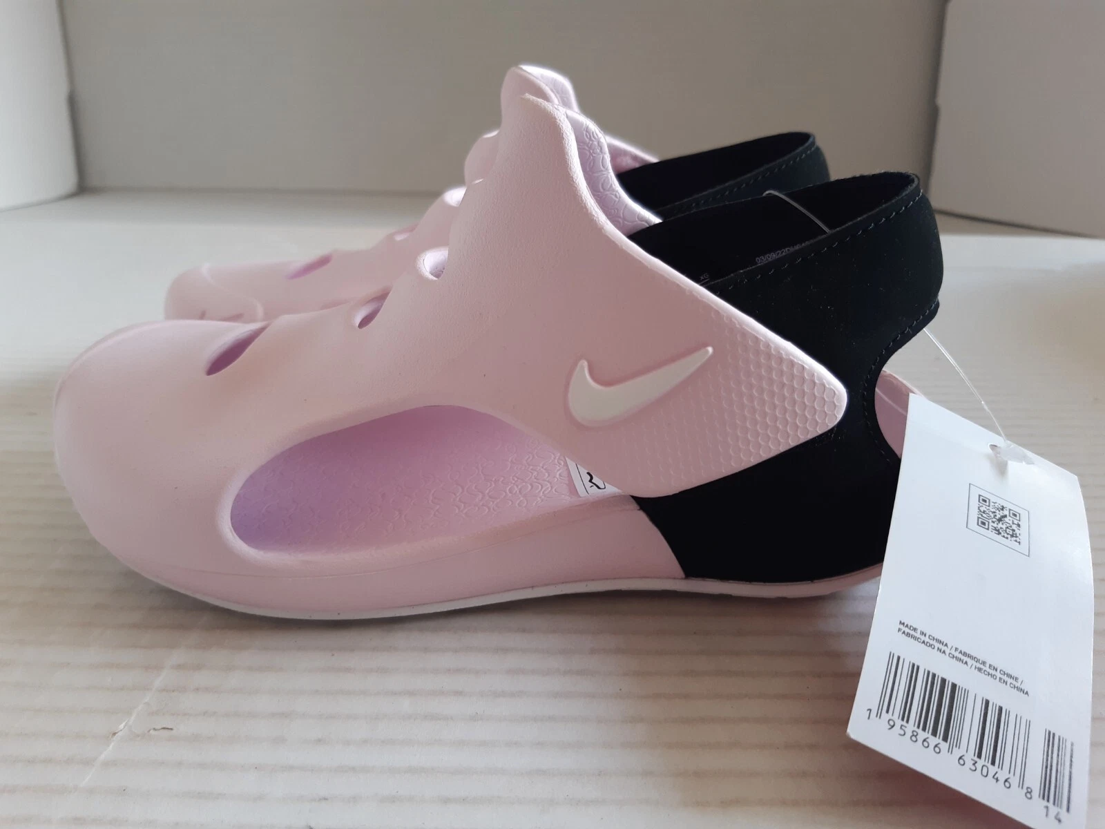 Sandali Nike Sunray Protect 3 da bambina taglia UK 12 5 DH9462 601 PREZZO AL PUBBLICO £ 29 99